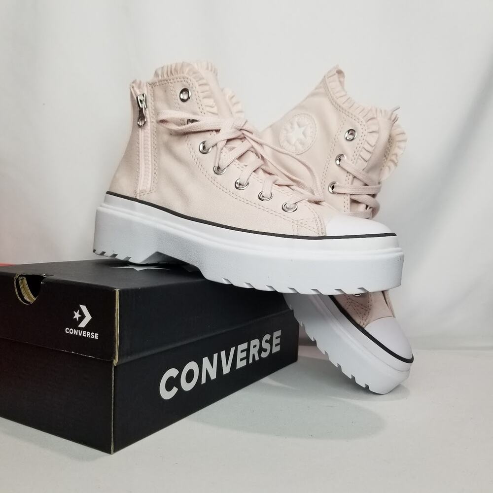 Converse CTAS Lugged Lift Ruffled HiTops Women Size  7 Blush A09280C NWT